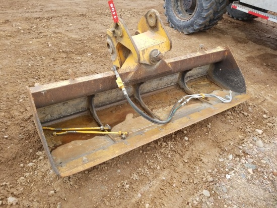 80" Trenching Bucket With Tilt Cylinder