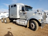 2005 International 9900i6x4 Sleeper Truck