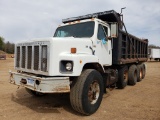 1986 International 2600 Quad Dump Truck