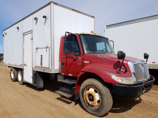 2004 International 4400 Maintenance Truck