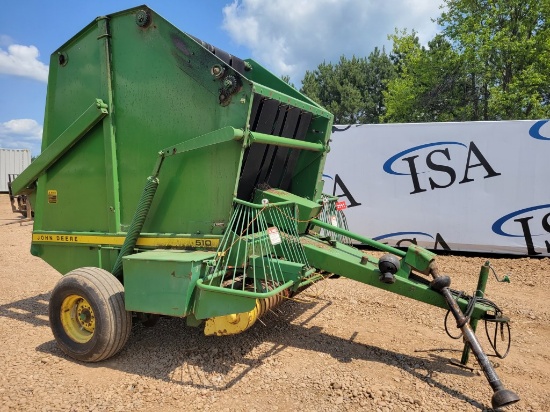 John Deere 510 Round Balers