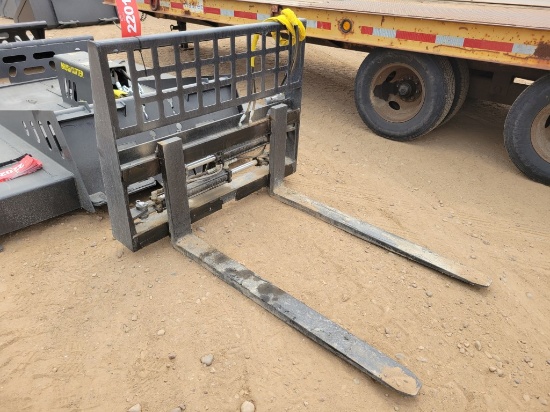 Unused Skid Steer Hydraulic Pallet Forks