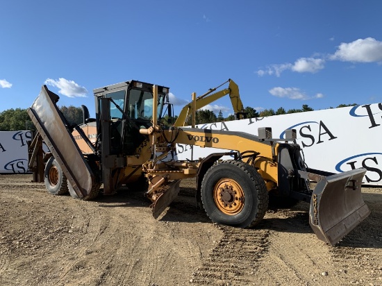 2003 Volvo G726b Grader