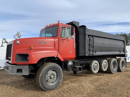 1996 International Paystar 5000 Quad Dump Truck