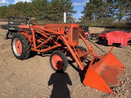 Allis Chalmers B Tractor W/loader