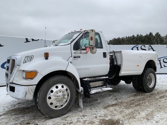 2005 Ford F650 Truck
