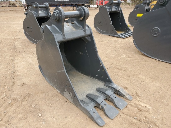 30" Central Fab Excavator Bucket