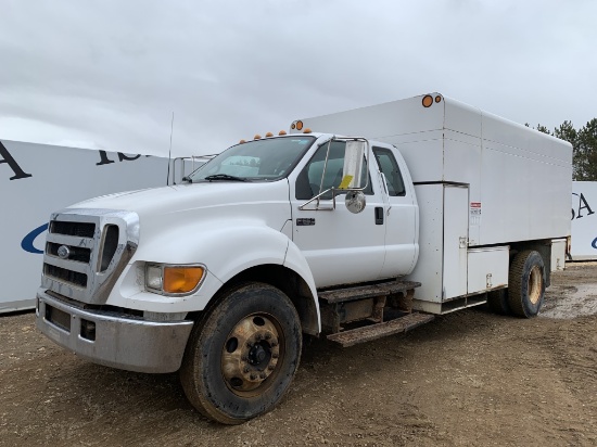 2005 Ford F650 Chipper Truck