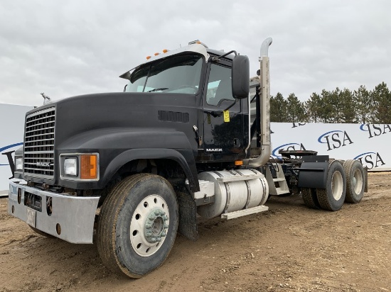 2010 Mack Chu613 Day Cab Truck Tractor