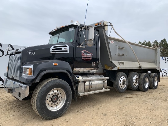 2017 Western Star 4900sf Quad Axle Dump Truck