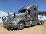 2012 Kenworth T700 Sleeper Cab Truck Tractor