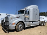 2013 Peterbilt 386 Sleeper Cab Truck Tractor