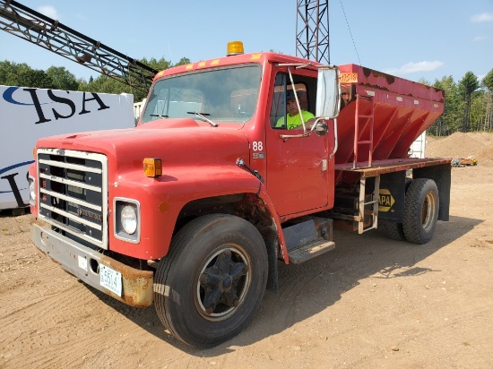 1984 International S1654 Salter/sander Truck