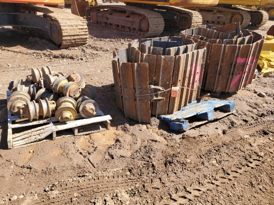 Deere 700h Tracks And Rollers
