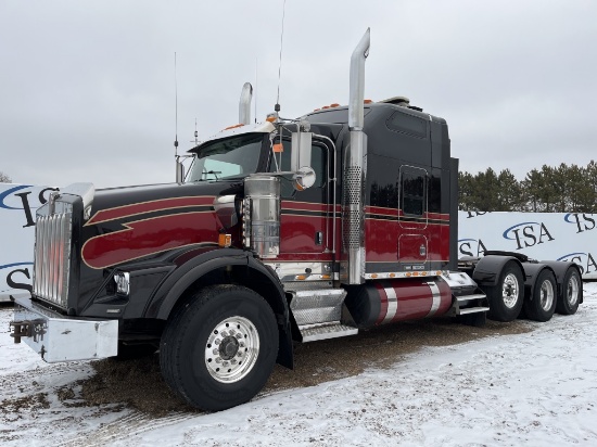 2010 Kenworth T800 Sleeper Cab Truck Tractor