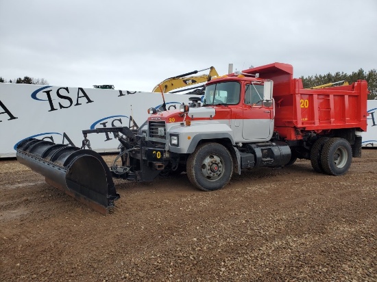 2003 Mack Rd588p Plow Truck