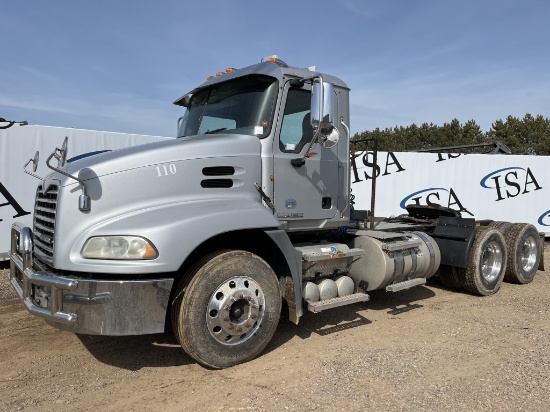 2013 Mack Cxu613 Day Cab Truck Tractor