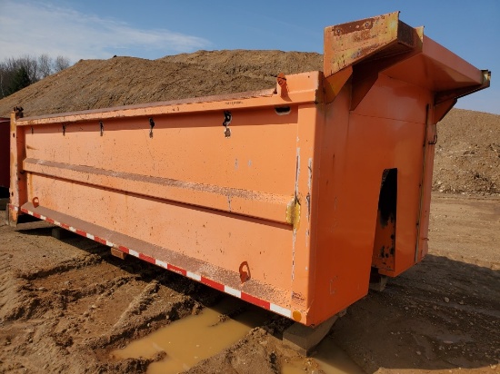 18' Dump Box W/ Tarper System