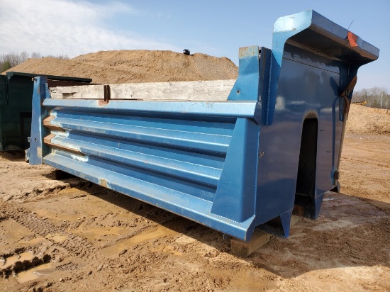 17' 6" Dump Truck Box W/cylinder