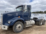 2008 Kenworth T800 Day Cab Tractor