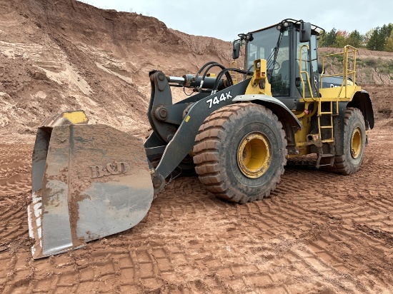 2009 John Deere 744k Loader