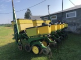 John Deere 6 Row Planter 7200 Conservation Planter