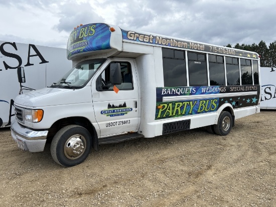 2003 Ford E450 Bus