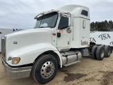 2005 International 9200i Sleeper Truck