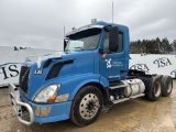 2004 Volvo Day Cab Truck Tractor