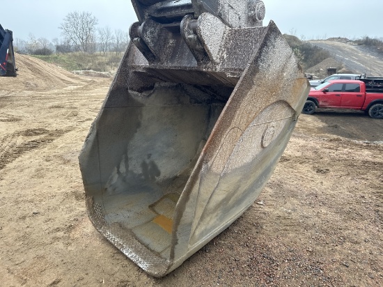 Cf Sand Bucket Approx 48” Volvo 360lc