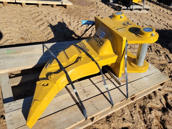Unused Cat 320 Ripper