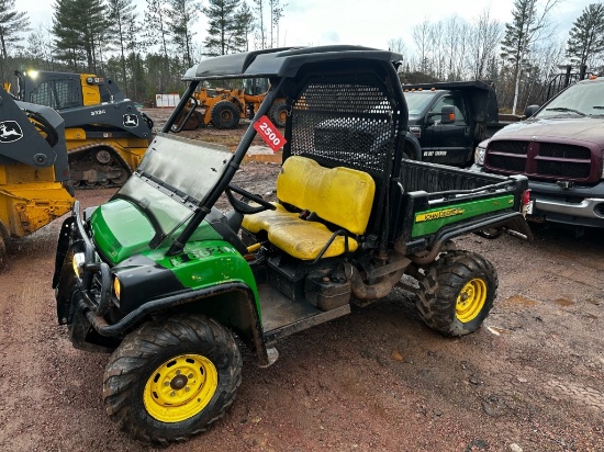 John Deere 825 Gator Utv