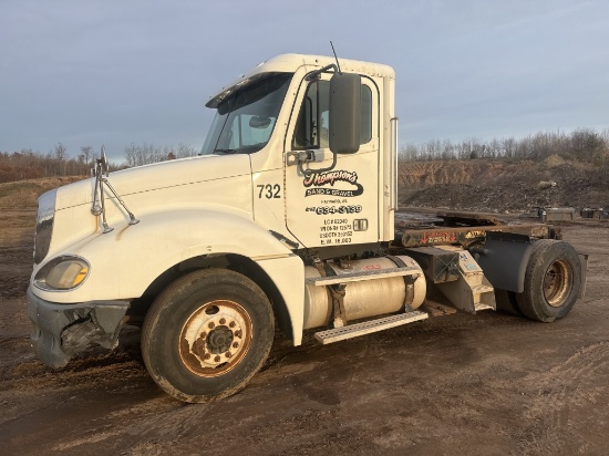 2006 Freightliner Cl120 Day Cab Truck Tractor