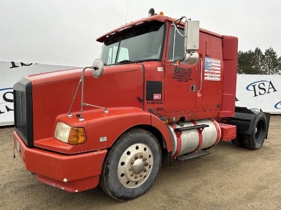 1995 White Gmc Sleeper Truck