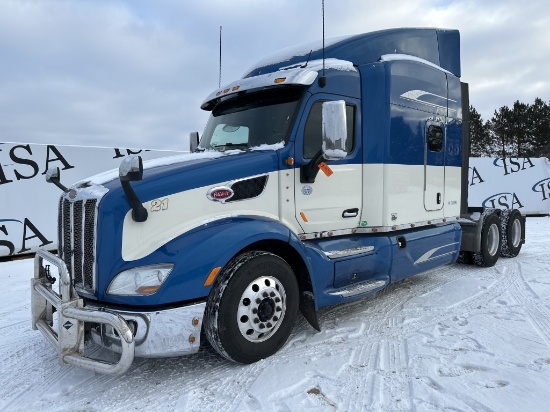 2015 Peterbilt 579 Sleeper Truck Tractor