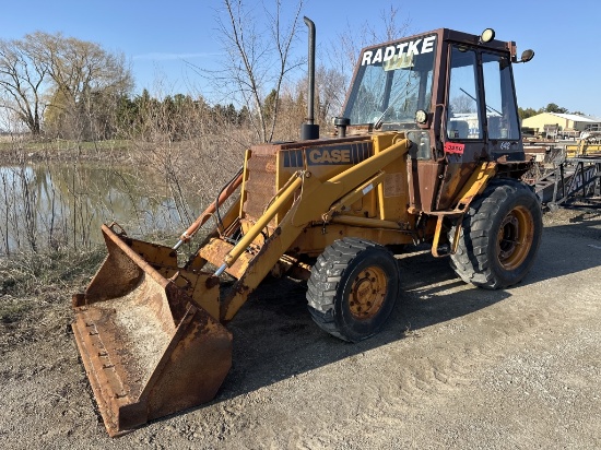 Case 480e Tractor Loader