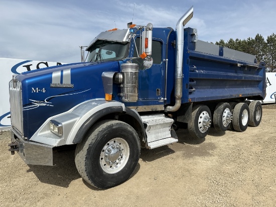 2007 Kenworth T800 Quad Axle Dump Truck