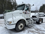 2001 International 9100i Day Cab