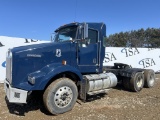 2008 Kenworth T800 Day Cab Tractor