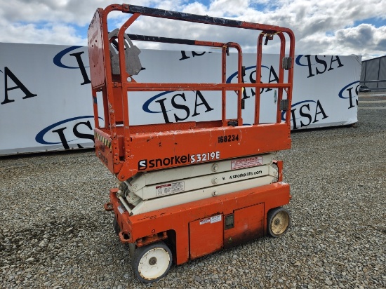 2016 Snorkel S3219f Scissors Lift