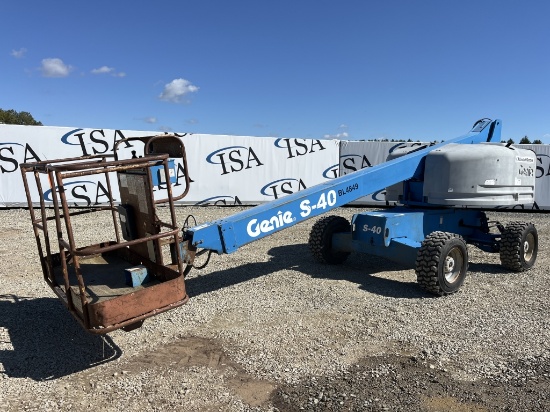 2000 Genie S40 40' Boom Lift