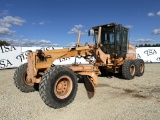 Case 885 Motor Grader
