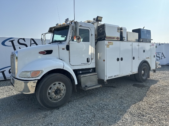 2007 Peterbilt 335 Service/crane Truck