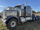 2015 Peterbilt 389 Heavy Haul Sleeper