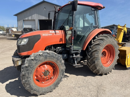 Kubota M9540 4x4 Tractor