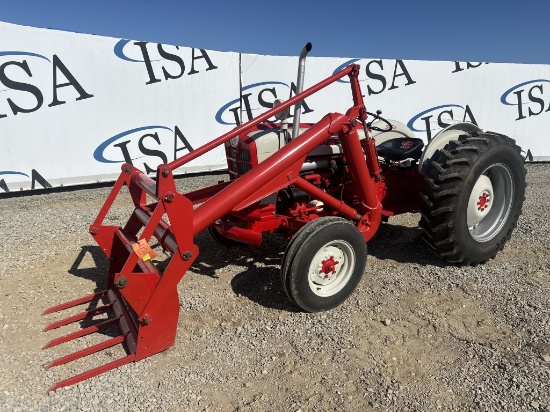 1953 Ford 881 Tractor