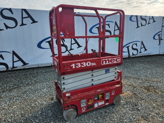 2017 Mec 1330 Scissor Lift