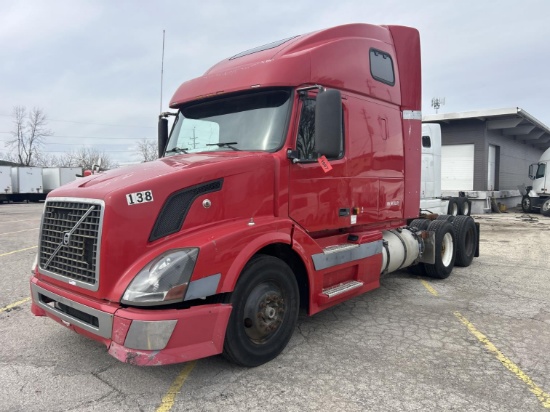 2005 Volvo Sleeper Cab