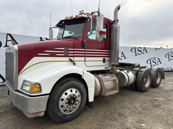 2007 Peterbilt 385 Day Cab Truck Tractor