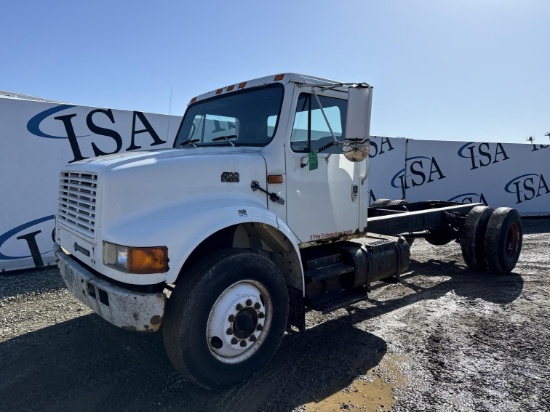 1995 International 4700 4x2 Straight Truck